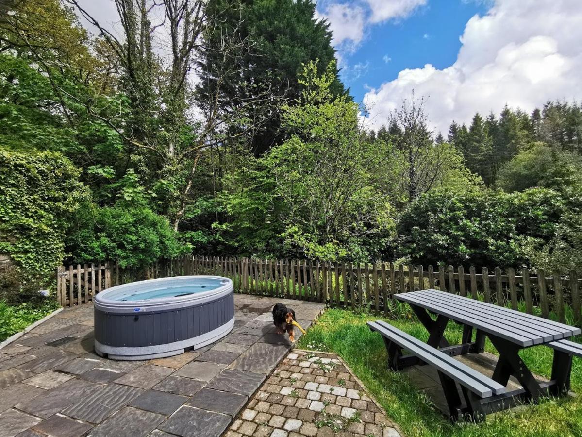 Swansea Valley Holiday Cottages Cilybebyll Esterno foto