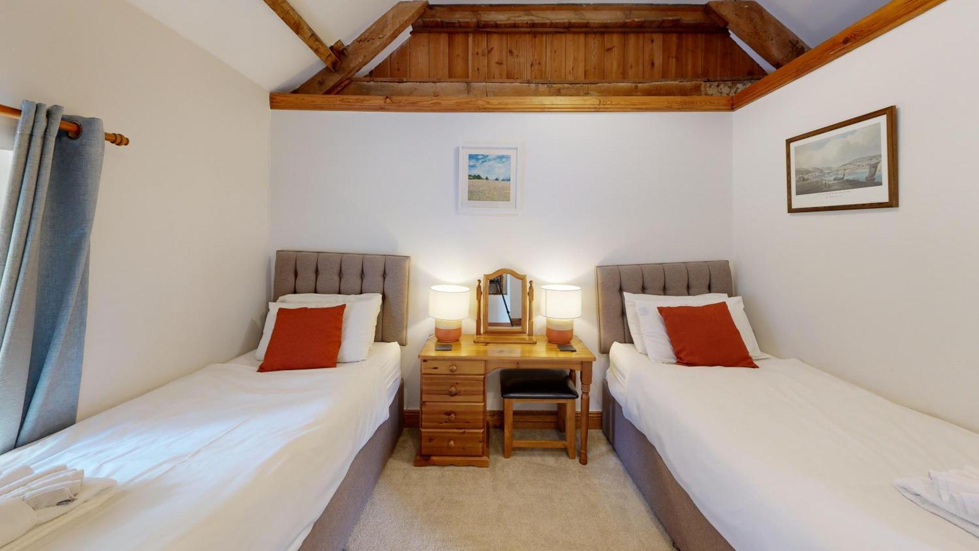 Swansea Valley Holiday Cottages Cilybebyll Esterno foto