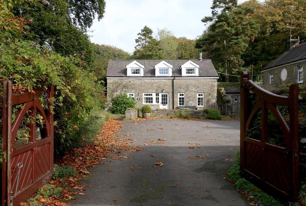 Swansea Valley Holiday Cottages Cilybebyll Esterno foto